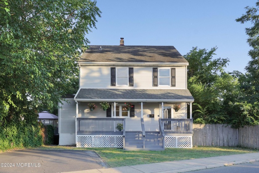 Welcome to this beautifully updated Colonial, offering the - Beach Home for sale in Keansburg, New Jersey on Beachhouse.com