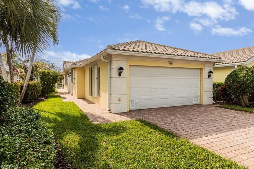 Welcome to 28886 Vermillion Ln, located in the beautiful - Beach Home for sale in Bonita Springs, Florida on Beachhouse.com