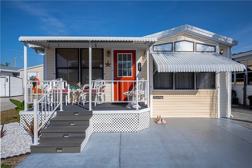 Located in Fountain View RV Resort, a well-established 55+ - Beach Home for sale in North Fort Myers, Florida on Beachhouse.com