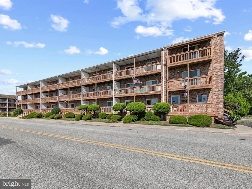 Discover your perfect coastal retreat at 14501 Tunnel Ave in - Beach Condo for sale in Ocean City, Maryland on Beachhouse.com