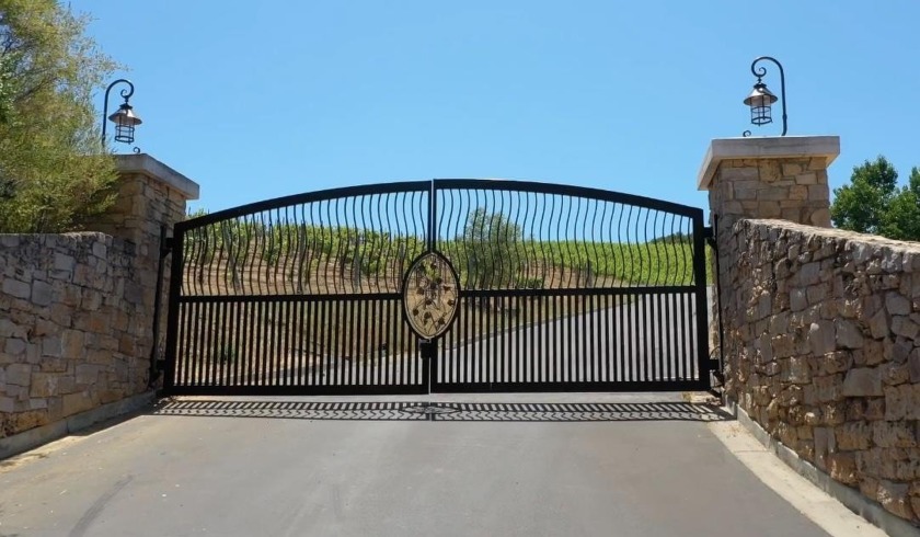 This property presents an unparalleled offering within the 20+ - Beach Acreage for sale in Los Gatos, California on Beachhouse.com
