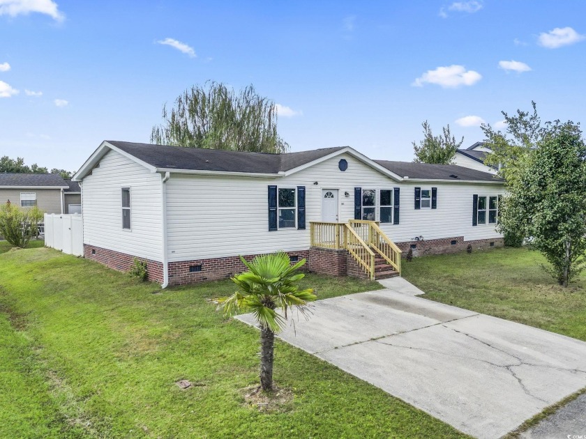 Welcome home to 1062 Weslin Creek Drive, a beautifully upgraded - Beach Home for sale in Myrtle Beach, South Carolina on Beachhouse.com