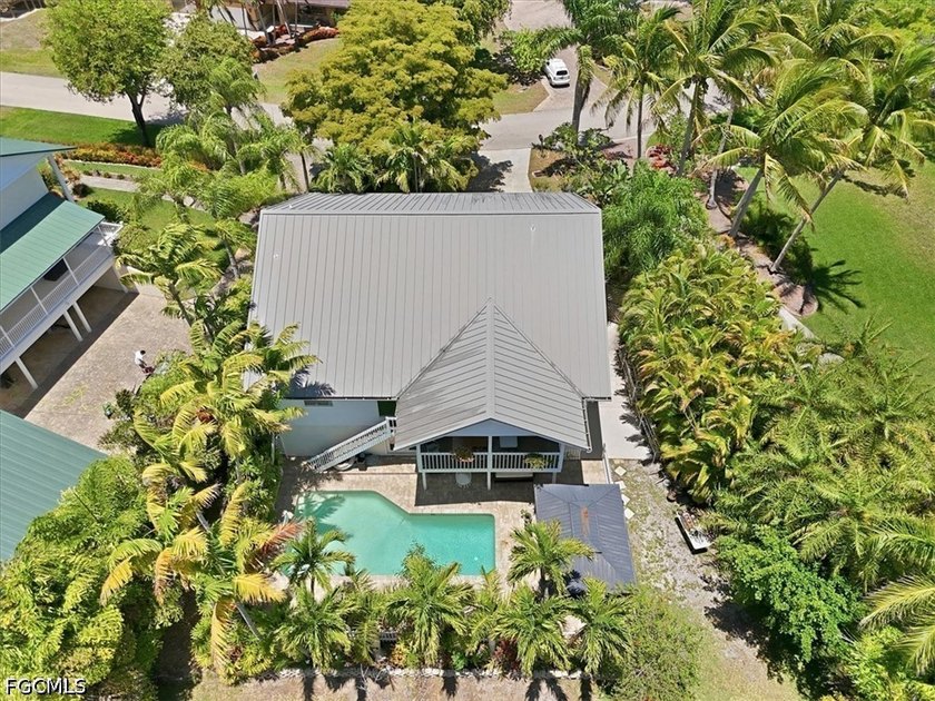 Welcome to your own private Gulf Coast paradise, where luxury - Beach Home for sale in Fort Myers, Florida on Beachhouse.com