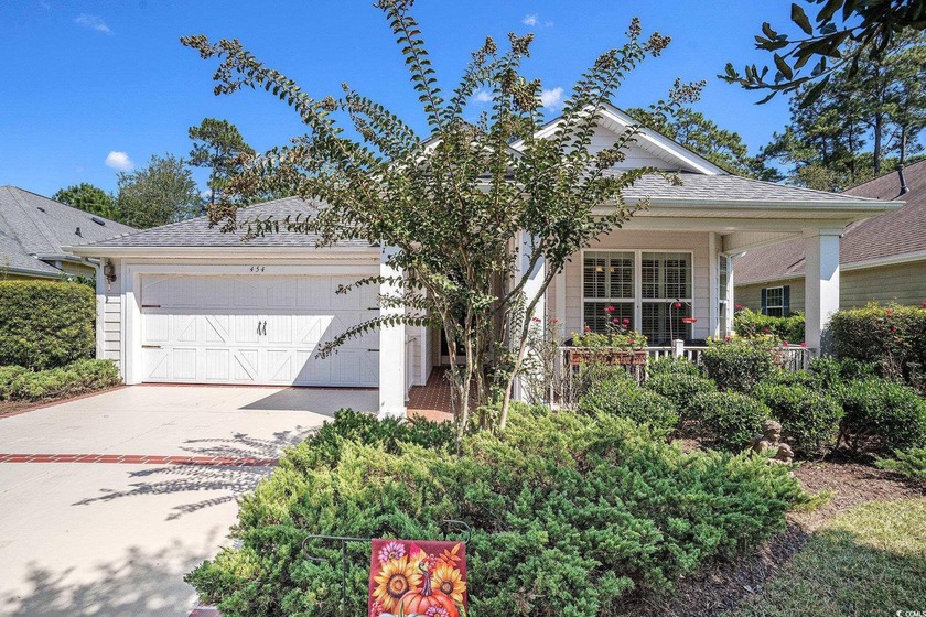Welcome to 454 Grand Cypress Way -- a beautifully cared-for home - Beach Home for sale in Murrells Inlet, South Carolina on Beachhouse.com