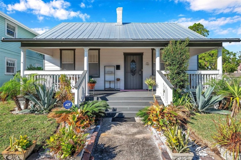 Charming 2-Bedroom Cottage with Flex Space in Historic Round - Beach Home for sale in St. Petersburg, Florida on Beachhouse.com