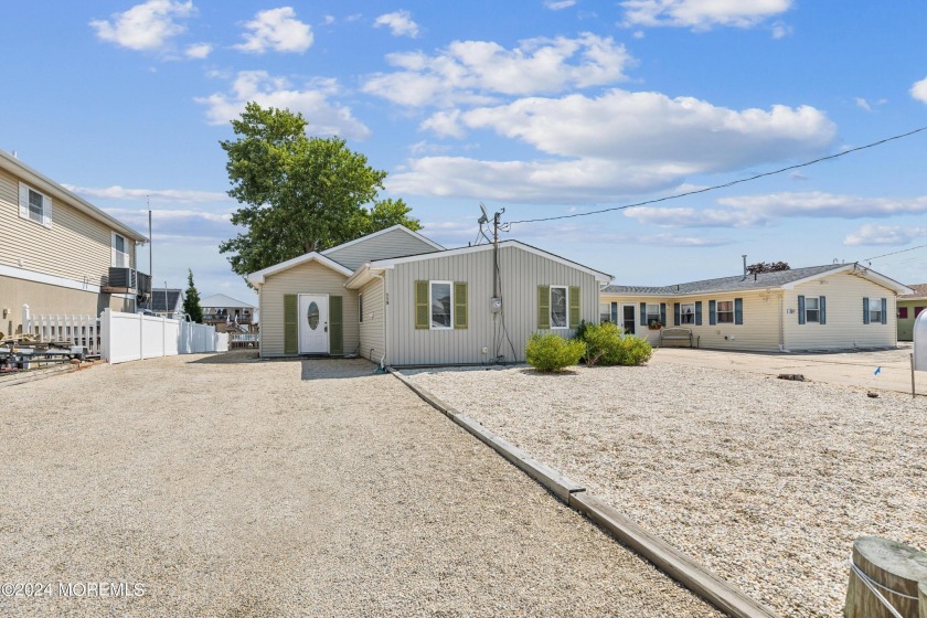 Discover your dream home in Little Egg Harbor! This waterfront - Beach Home for sale in Little Egg Harbor, New Jersey on Beachhouse.com