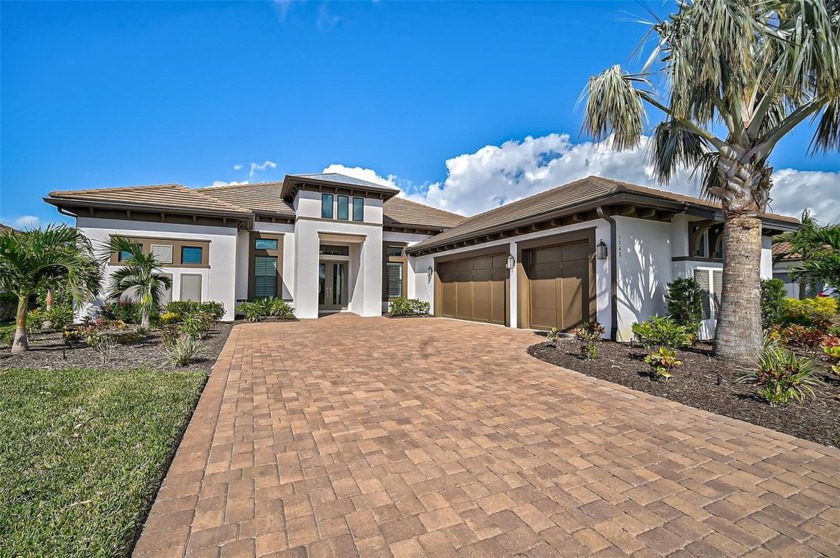 **STUNNING, FURNISHED, MOVE-IN READY, CUSTOM-BUILT ESTATE is - Beach Home for sale in Sarasota, Florida on Beachhouse.com