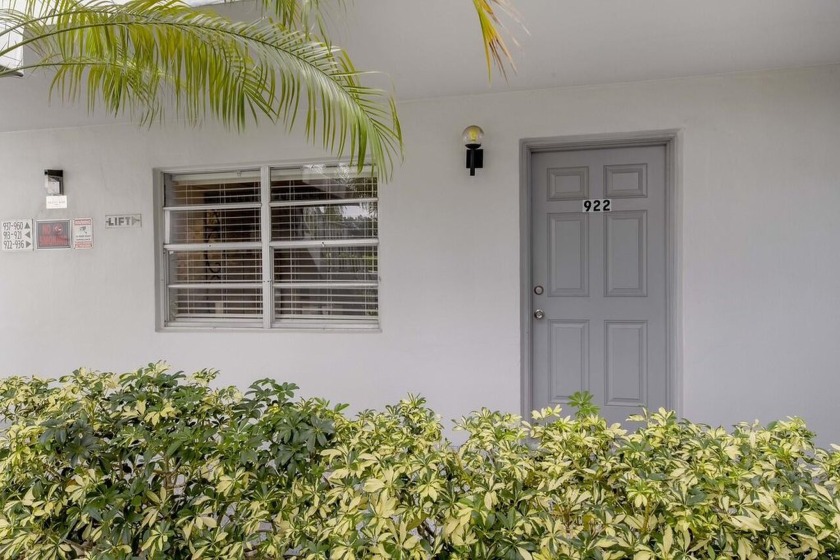 Experience modern living in this completely renovated 2-bedroom - Beach Condo for sale in Delray Beach, Florida on Beachhouse.com