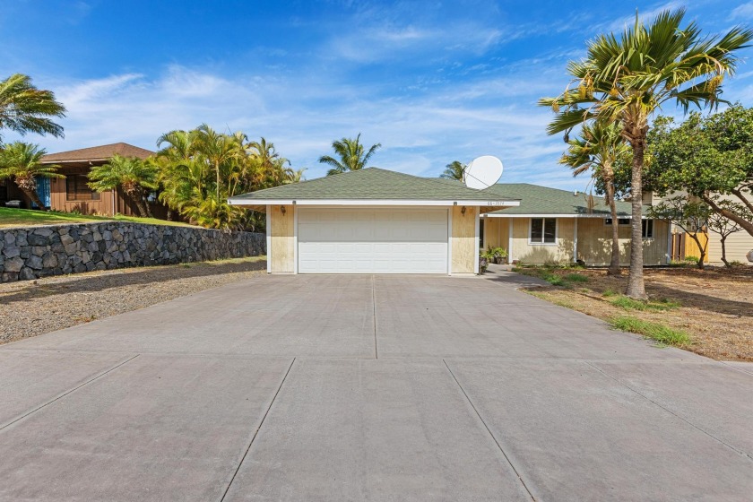 PRICED TO SELL -- 4 Bedroom and 2.5 Bathroom with 2 car garage - Beach Home for sale in Waikoloa, Hawaii on Beachhouse.com