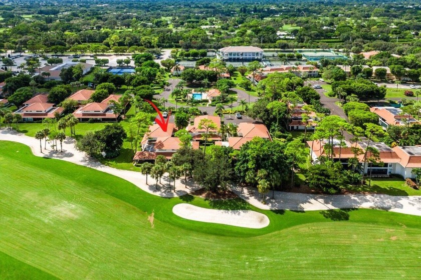 This beautifully updated 1-bedroom, 1.5-bath townhouse offers - Beach Townhome/Townhouse for sale in Boynton Beach, Florida on Beachhouse.com