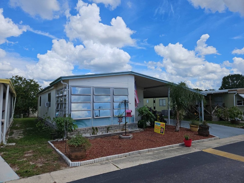 Hurricane Safe This park did not flood & the home has no damage - Beach Lot for sale in New Port Richey, Florida on Beachhouse.com