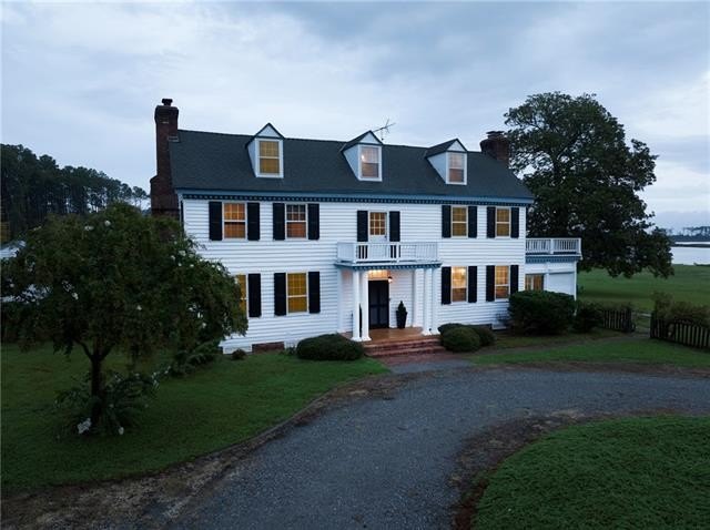 Stately 1829 historic Colonial nestled on 16.98 private acres - Beach Home for sale in Moon, Virginia on Beachhouse.com