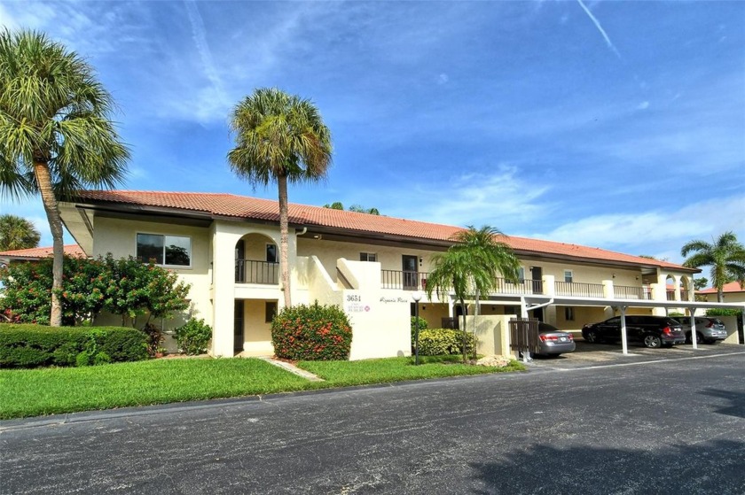 Great $10,000  PRICE REDUCTION    Grab this great opportunity to - Beach Condo for sale in Sarasota, Florida on Beachhouse.com