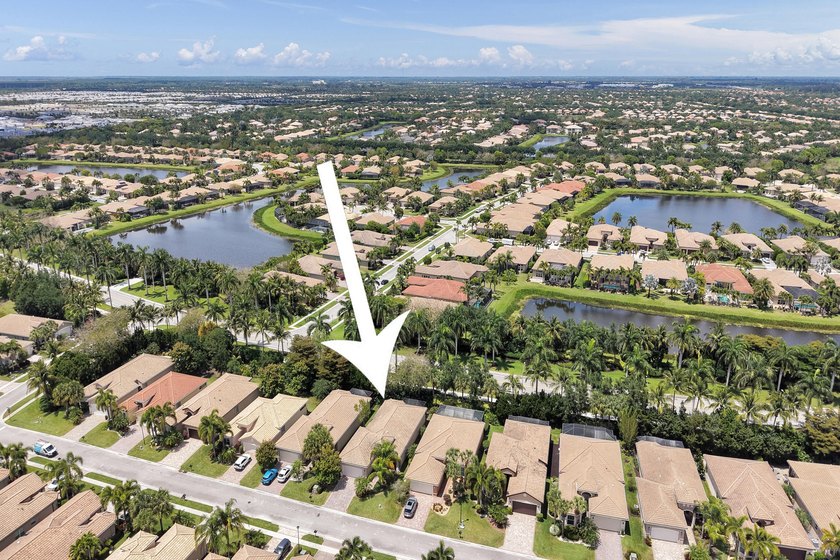 Popular Rebecca model located on a quiet interior street. This - Beach Home for sale in Boynton Beach, Florida on Beachhouse.com