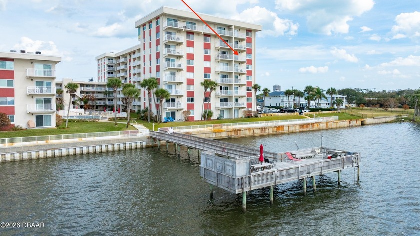 Move in ready! BRIGHT and sunny 6th floor corner end unit with 2 - Beach Condo for sale in Daytona Beach, Florida on Beachhouse.com