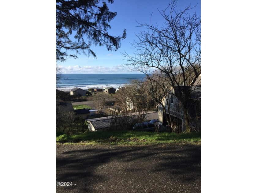 Amazing Ocean View lot in desirable ''south of the bridge'' - Beach Lot for sale in Yachats, Oregon on Beachhouse.com