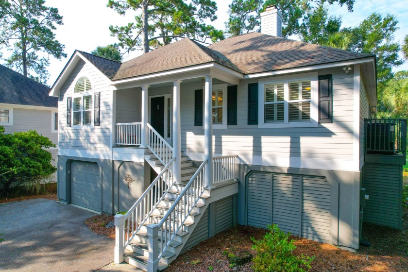 Rare opportunity to purchase in this small enclave. Charming - Beach Home for sale in Seabrook Island, South Carolina on Beachhouse.com