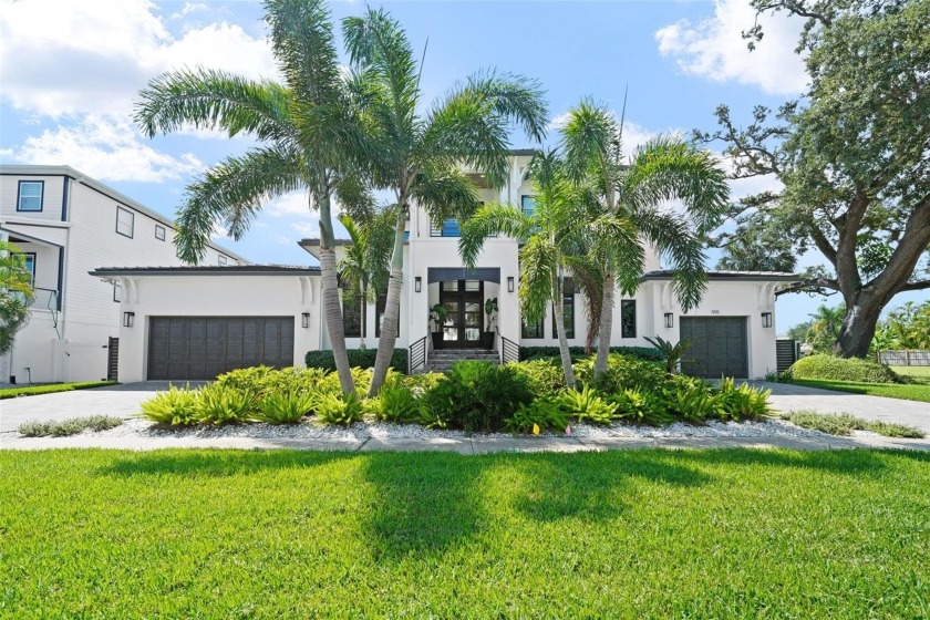 Davis Islands Modern Coastal on 100'+ of Waterfront with - Beach Home for sale in Tampa, Florida on Beachhouse.com