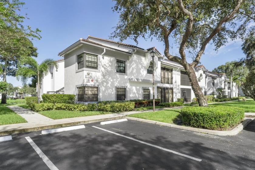 Enjoy waterfront living in this charming 2-bedroom, 2-bathroom - Beach Condo for sale in Boynton Beach, Florida on Beachhouse.com