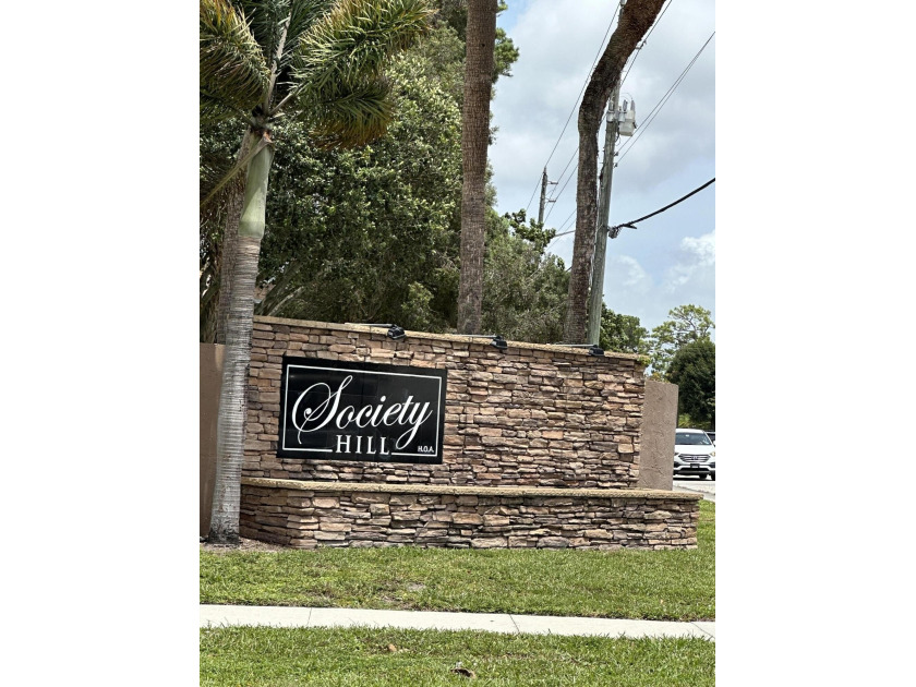 Beautiful two story  townhouse, close to  shopping, schools - Beach Townhome/Townhouse for sale in West Palm Beach, Florida on Beachhouse.com