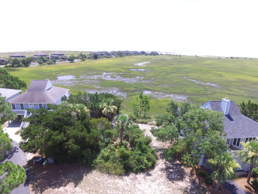 Great ocean view lot priced to sell in Nautical Watch - Beach Lot for sale in Harbor Island, South Carolina on Beachhouse.com