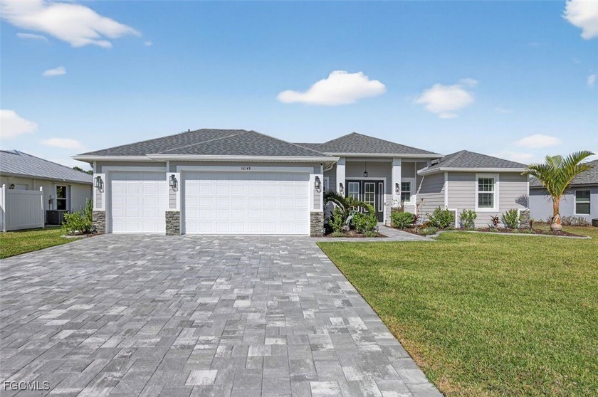 Stunning Contemporary Custom-Built 2024 Home in Punta Gorda with - Beach Home for sale in Punta Gorda, Florida on Beachhouse.com