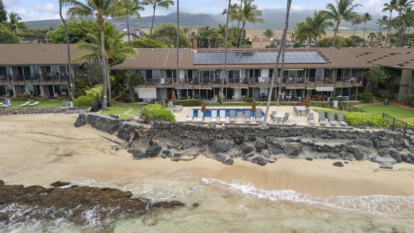 Newly remodeled Ground Floor! Steps to PoolOcean - Beach Vacation Rentals in Lahaina, Hawaii on Beachhouse.com