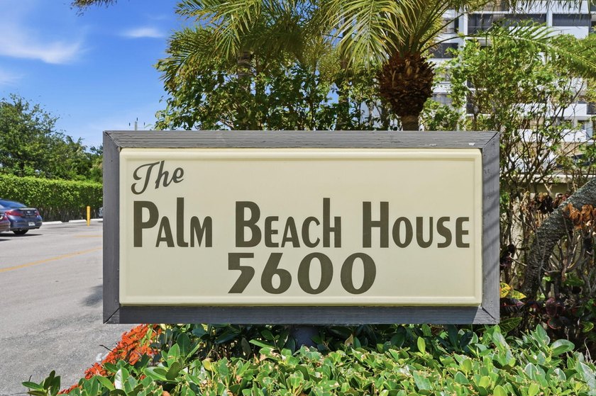 Beautiful intracoastal views! Relax on your large balcony and - Beach Condo for sale in West Palm Beach, Florida on Beachhouse.com
