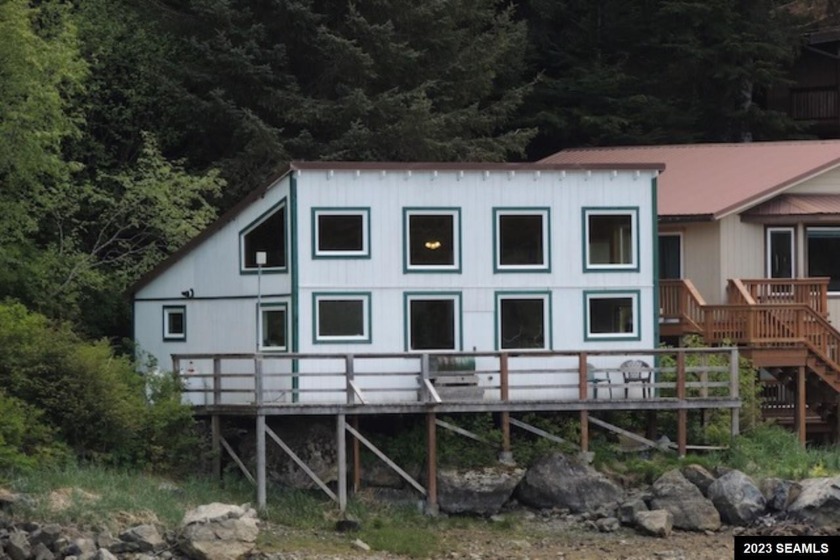 Waterfront cabin on the south end of Elfin Cove. One primary - Beach Home for sale in Elfin Cove, Alaska on Beachhouse.com