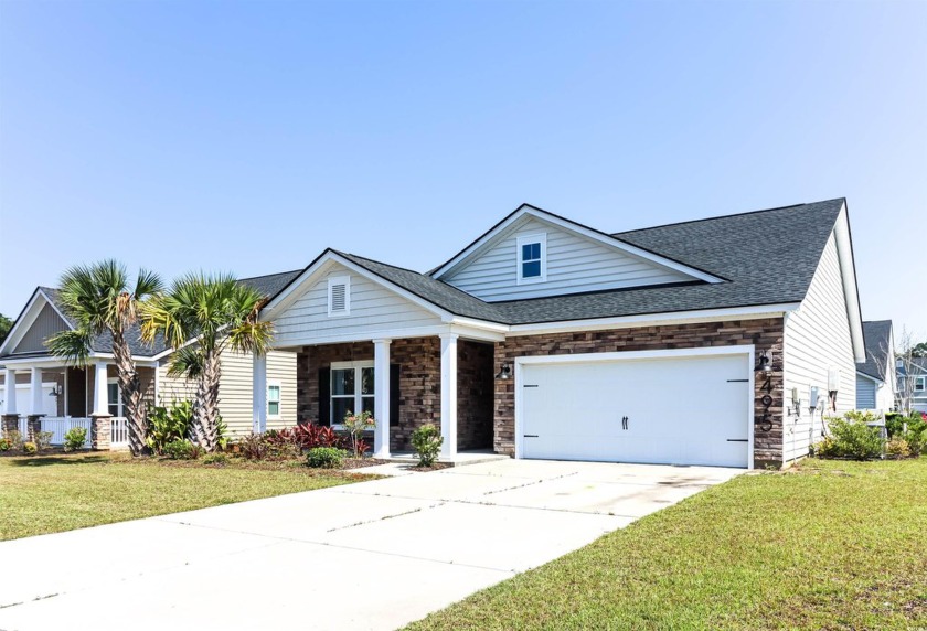 Welcome to 495 Craigflower Ct, a stunning 3-bedroom, 2-bathroom - Beach Home for sale in Longs, South Carolina on Beachhouse.com