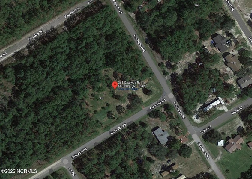 Here's your opportunity to purchase a lovely wooded lot in - Beach Lot for sale in Southport, North Carolina on Beachhouse.com