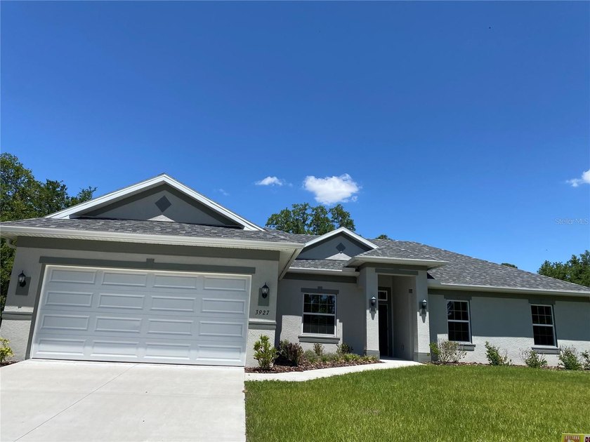 REDUCED PRICE!! MOVE IN READY!! New construction. This 4 bedroom - Beach Home for sale in North Port, Florida on Beachhouse.com
