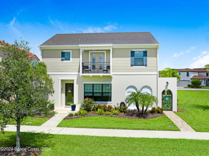 Contemporary Courtyard home situated on the largest corner lot ( - Beach Home for sale in Melbourne, Florida on Beachhouse.com