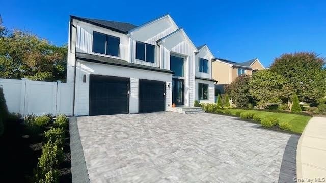 Welcome to Crescent Cove! Coastal Luxury with a Splash of the - Beach Home for sale in Seaford, New York on Beachhouse.com