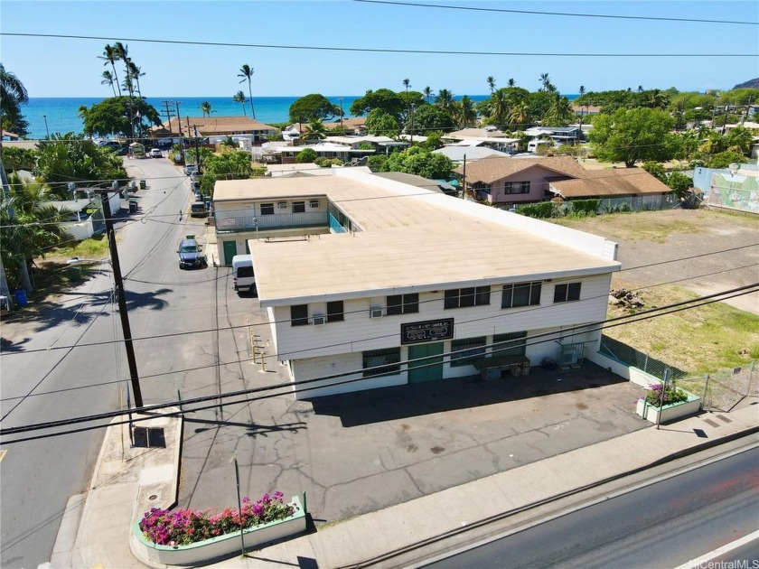 Prime Road Front Multi-Unit Investment on Farrington Highway in - Beach Commercial for sale in Waianae, Hawaii on Beachhouse.com