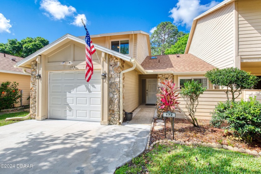 Welcome to gated Pelican Bay! NEAR I95, I4, and shopping, & - Beach Home for sale in Daytona Beach, Florida on Beachhouse.com