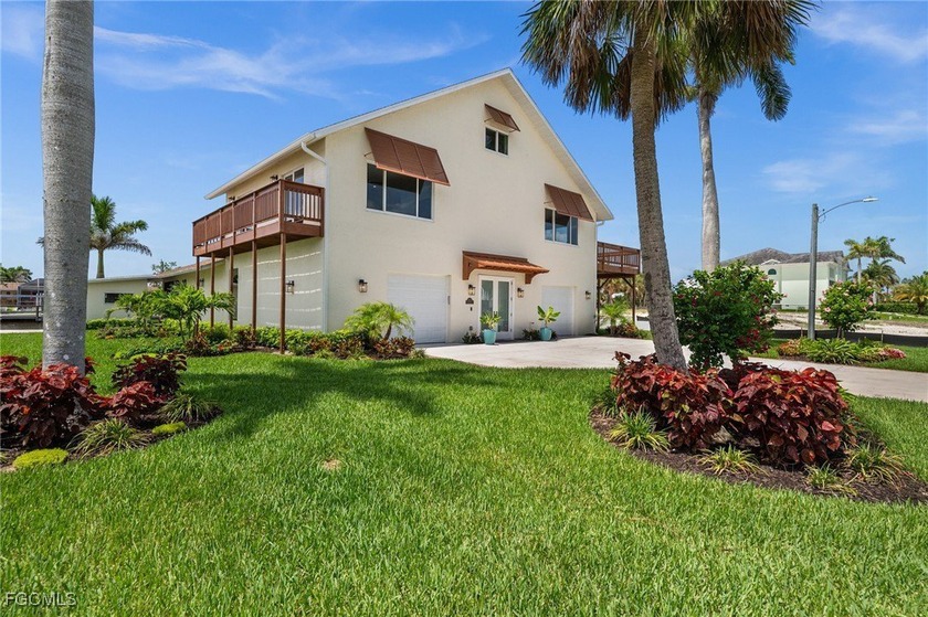 Experience the best of Florida waterfront living at 4837 Tarpon - Beach Home for sale in Bonita Springs, Florida on Beachhouse.com