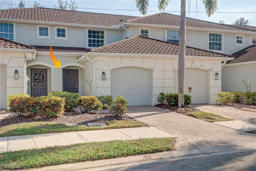 Beautiful 2 Bedroom, 2.5 Bathroom Townhome in Olympia Pointe! - Beach Townhome/Townhouse for sale in Lehigh Acres, Florida on Beachhouse.com