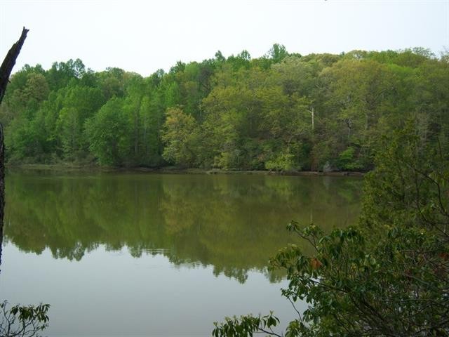 Very nice wooded waterfront homesite. Mild deed restrictions. 3 - Beach Lot for sale in Urbanna, Virginia on Beachhouse.com