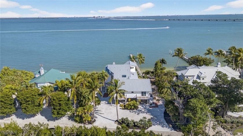 Welcome to the Bird House-an extraordinary bayfront residence - Beach Home for sale in Sanibel, Florida on Beachhouse.com