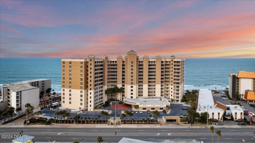 Seller Financing Considered! Indulge in the laid-back waterfront - Beach Condo for sale in Daytona Beach Shores, Florida on Beachhouse.com