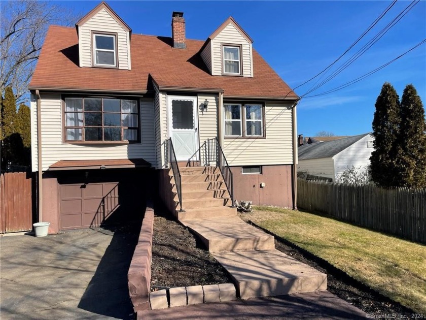 Best & Final offers due Sunday February 11 by 5pm * Here is your - Beach Home for sale in New Haven, Connecticut on Beachhouse.com