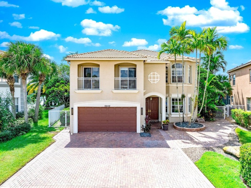 Experience the best of Florida living in this upgraded 5 bedroom - Beach Home for sale in Wellington, Florida on Beachhouse.com