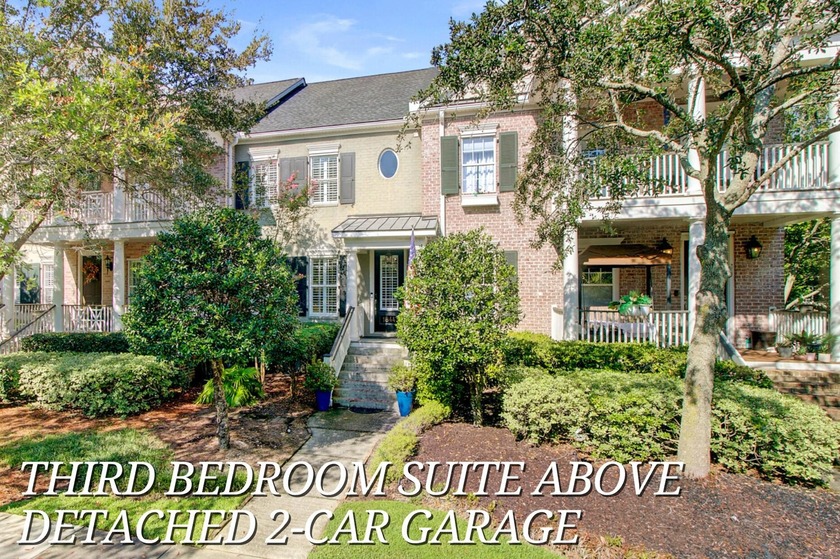 Experience the sought-after Daniel Island lifestyle in this 2-3 - Beach Townhome/Townhouse for sale in Daniel Island, South Carolina on Beachhouse.com