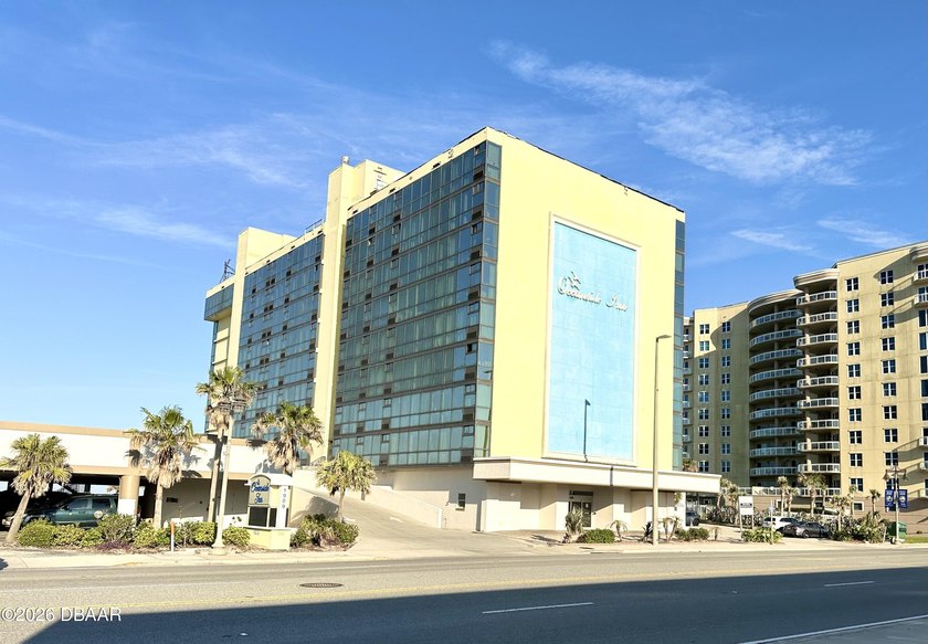 GREAT INCOME POTENTIAL! Affordable Ownership as you live your - Beach Condo for sale in Daytona Beach Shores, Florida on Beachhouse.com