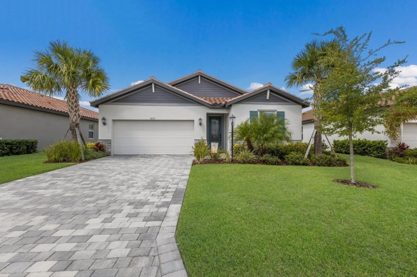 Welcome home to this like new energy-efficient Meritage built - Beach Home for sale in Bradenton, Florida on Beachhouse.com