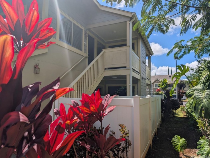 Island Courtyards at Mililani Mauka three bedroom, two bath with - Beach Townhome/Townhouse for sale in Mililani, Hawaii on Beachhouse.com