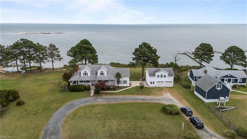 Chesapeake Bay, wide open complete waterfront views with - Beach Home for sale in Diggs, Virginia on Beachhouse.com