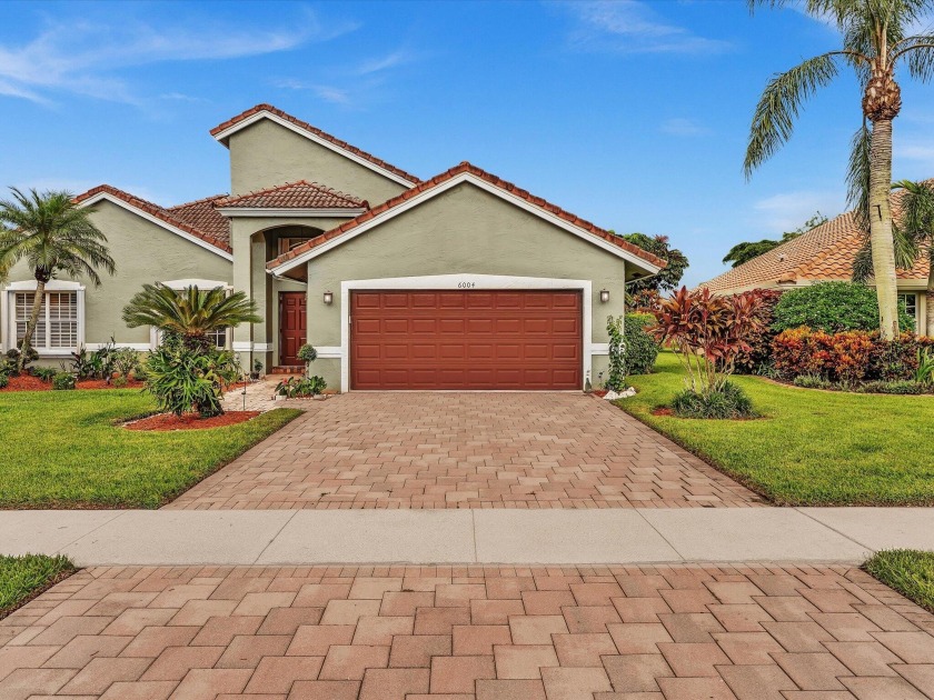 Beautiful large home in sought after Pipers Glen Estates - Beach Home for sale in Boynton Beach, Florida on Beachhouse.com