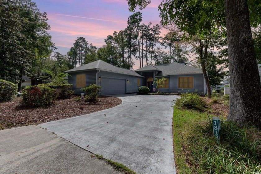 This well-maintained 3-bedroom, 2-bathroom home is a perfect - Beach Home for sale in North Myrtle Beach, South Carolina on Beachhouse.com